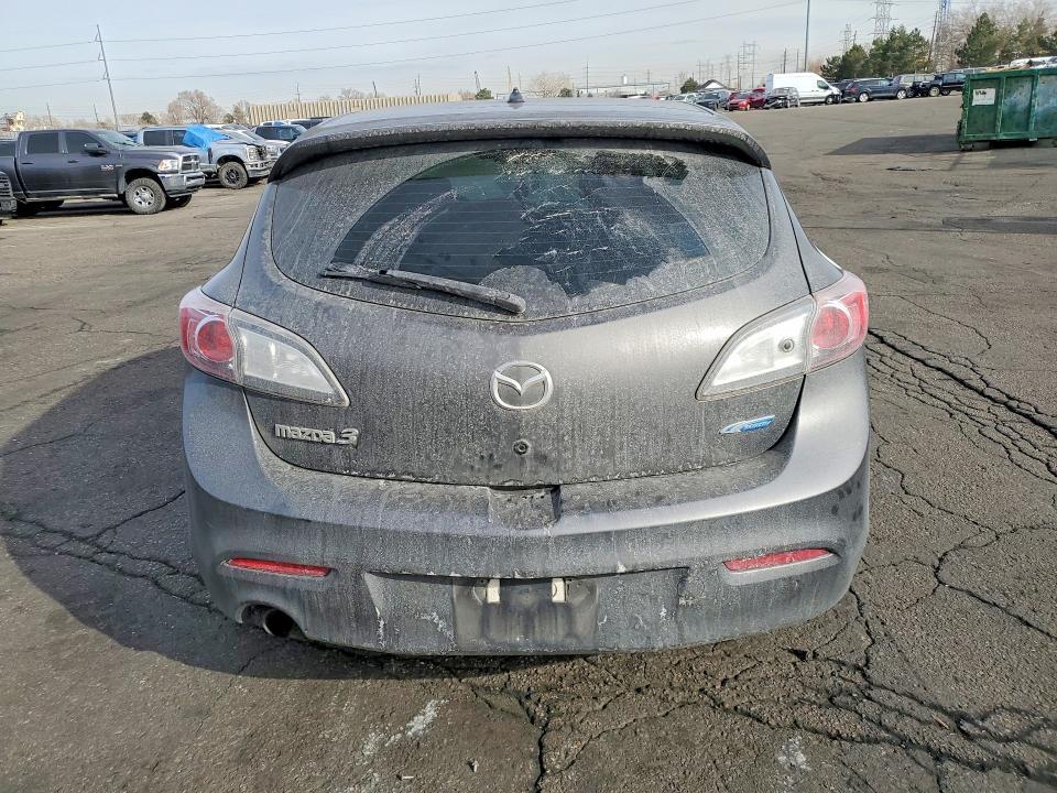 2013 Mazda 3 I
