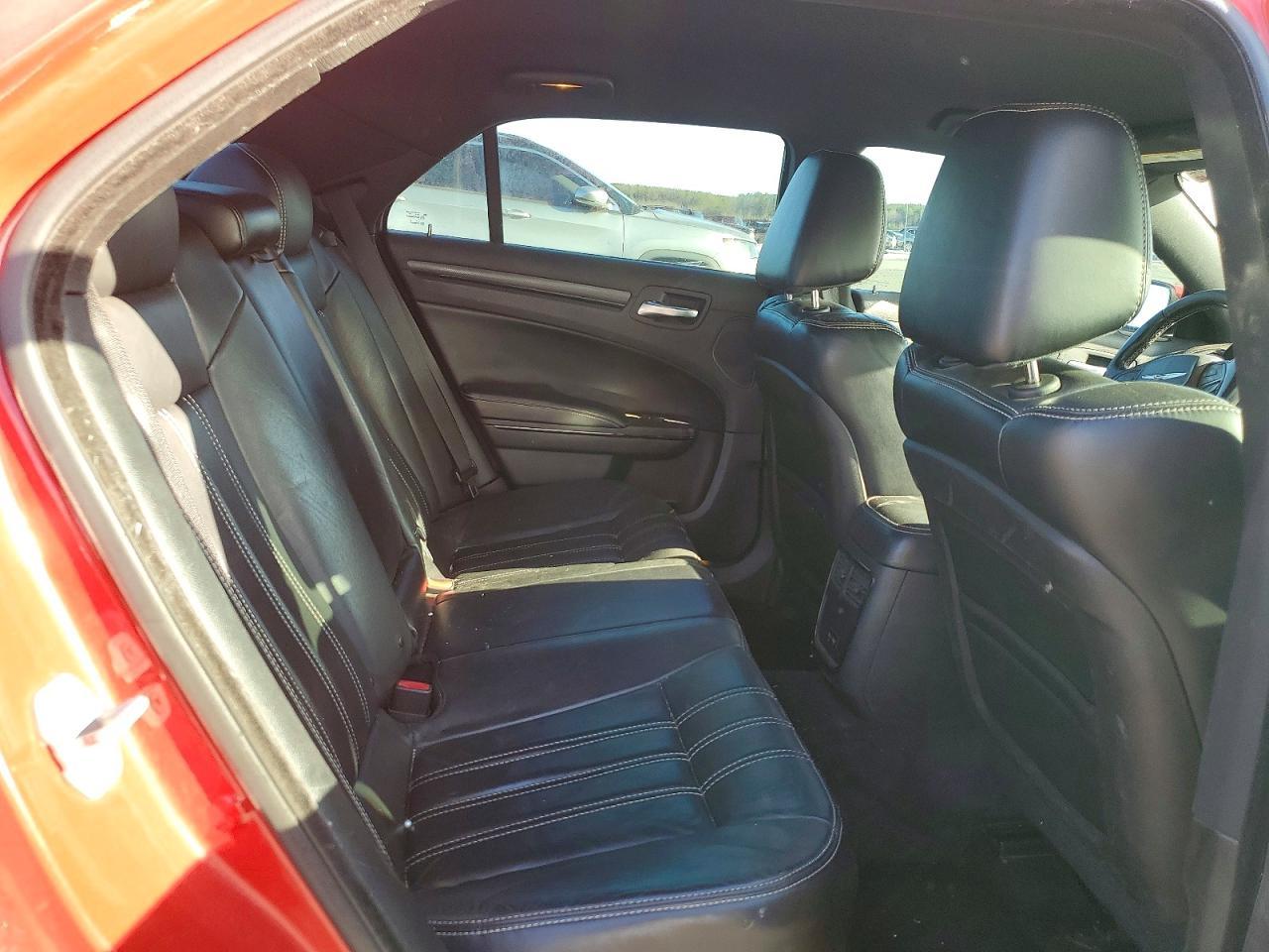 2015 Chrysler 300 s