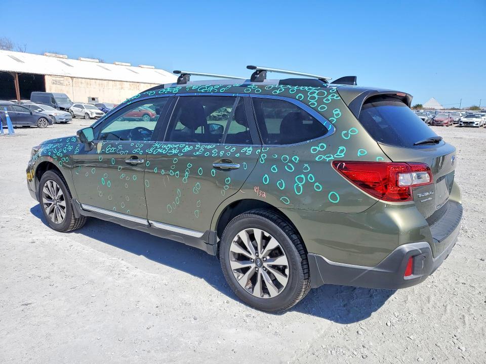 2018 Subaru Outback Touring