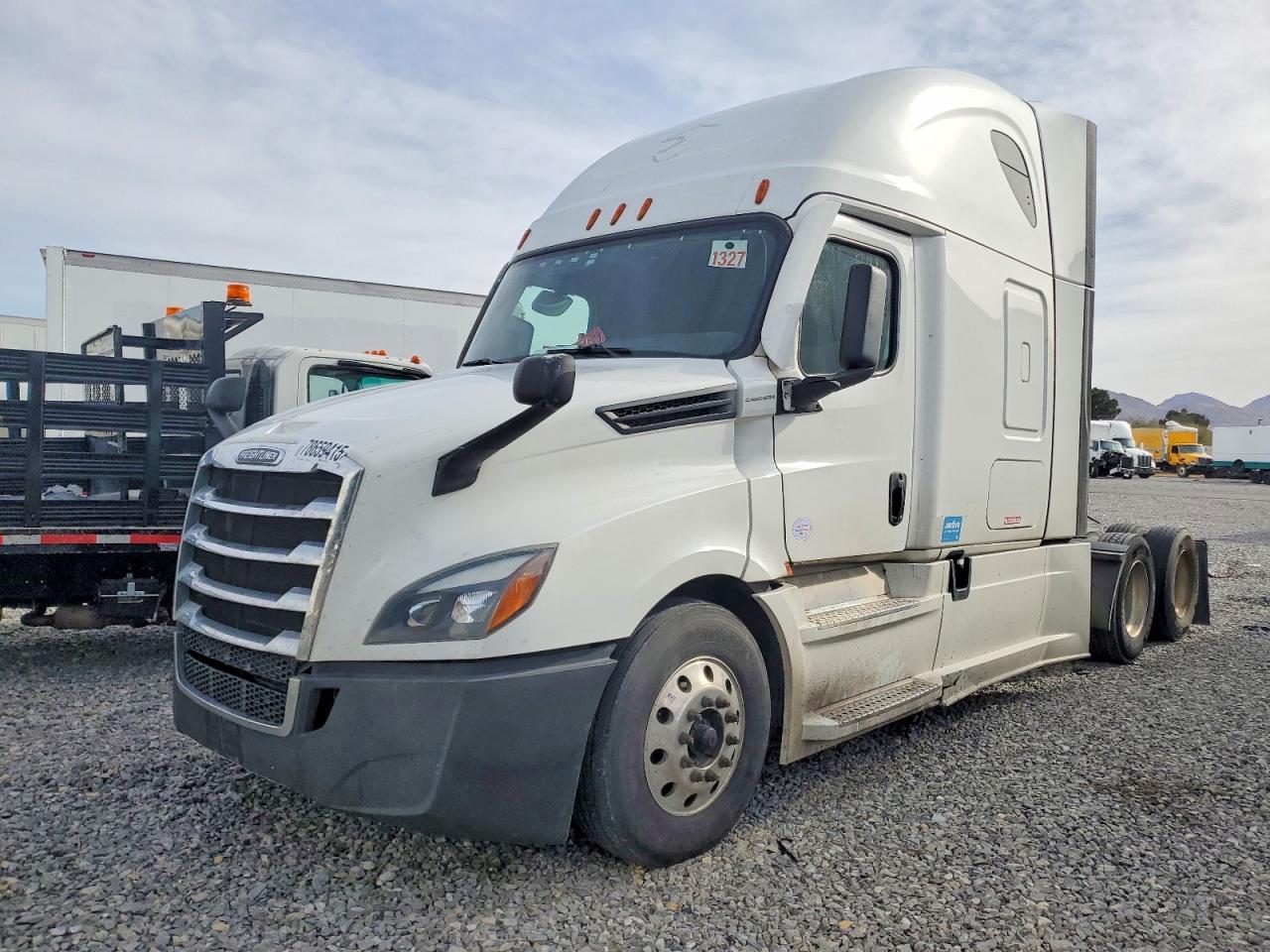 2021 Freigliner 2021 Freightliner Cascadia 126 Semi Truck