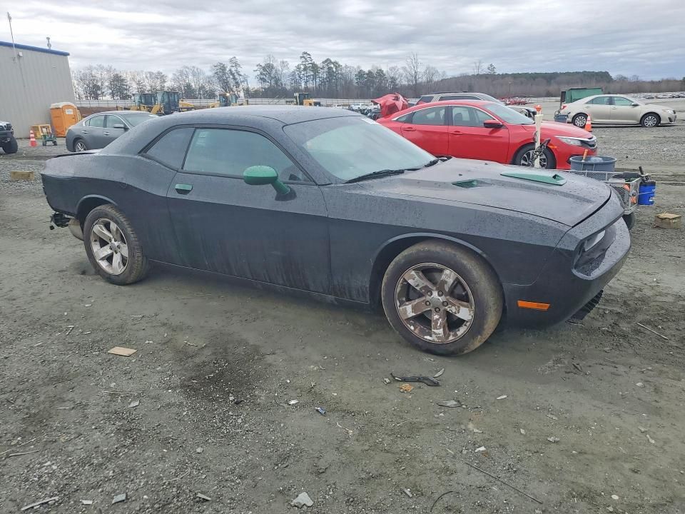 2012 Dodge Challenger sxt