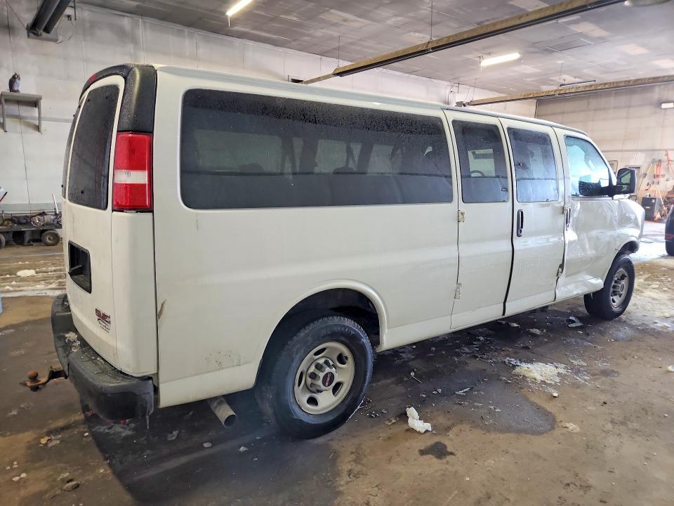 2023 GMC Savana G3500 LS