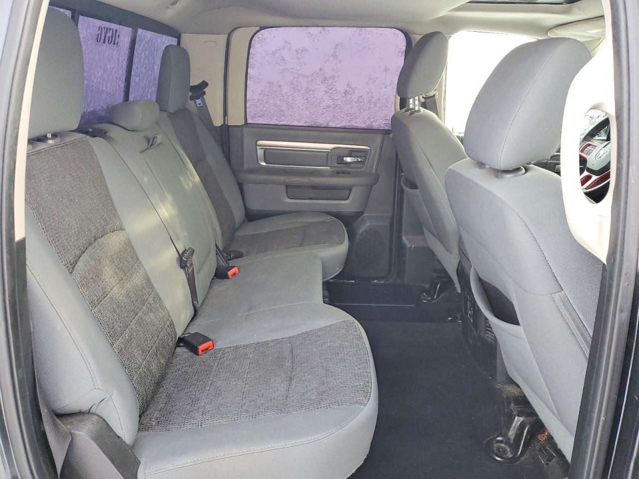 2016 Dodge Ram 1500 slt
