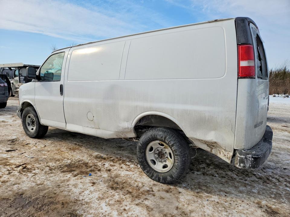 2017 GMC Savana 2500 Delivery van