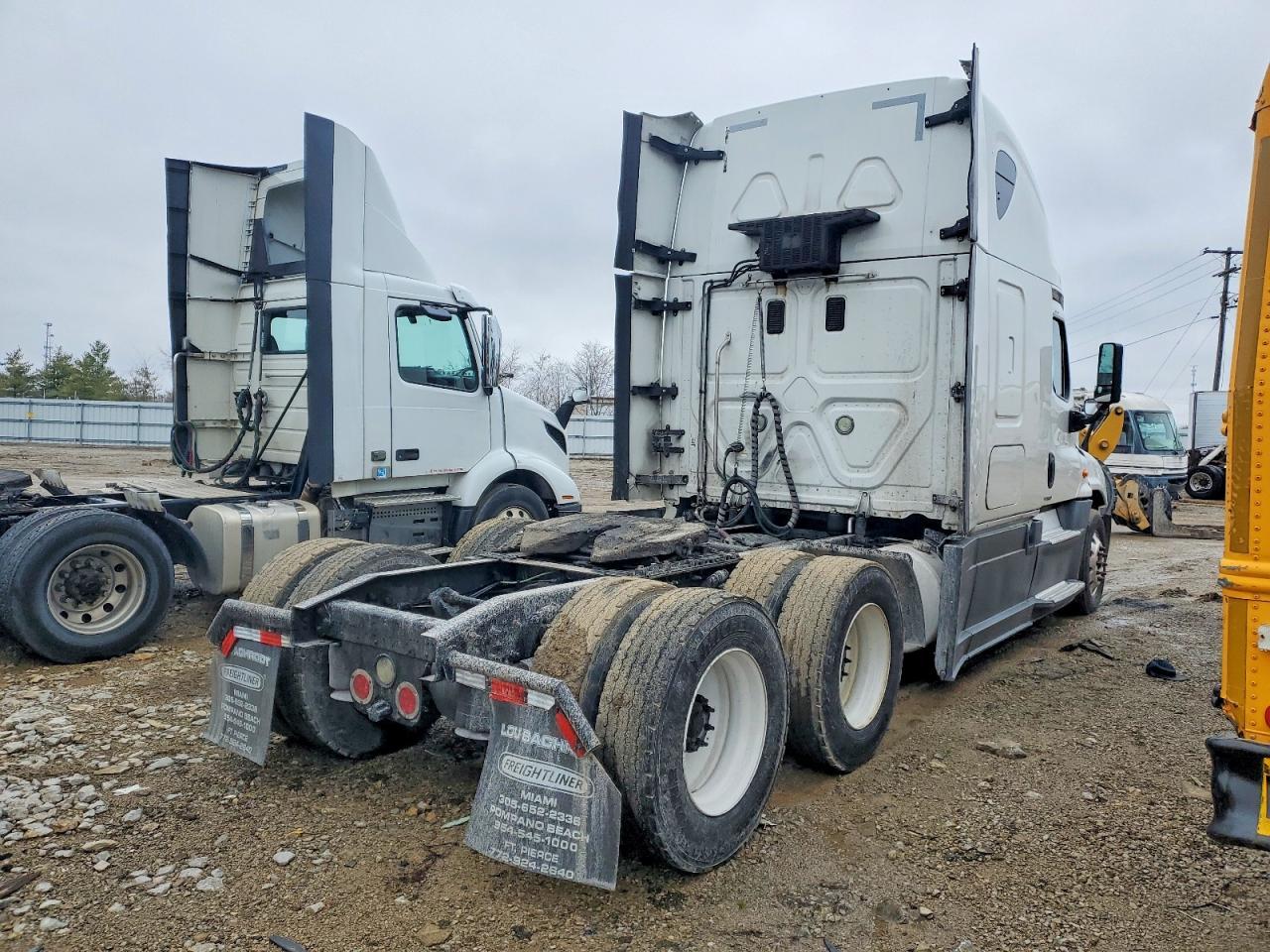 2016 Freigliner Cascadia 125