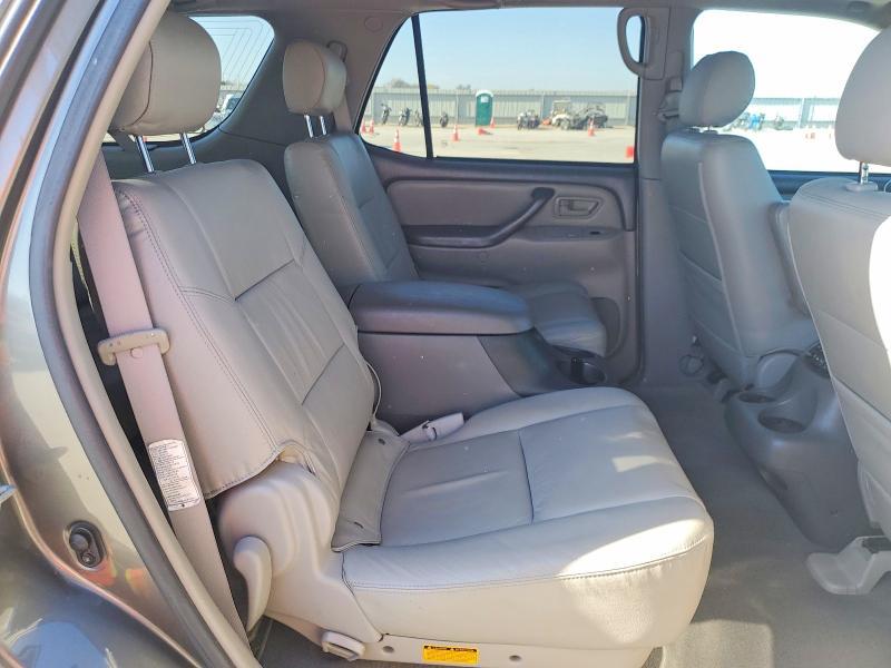 2006 Toyota Sequoia SR5