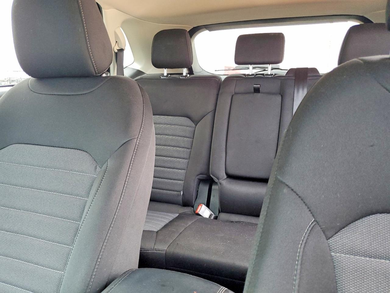 2020 Ford Edge se