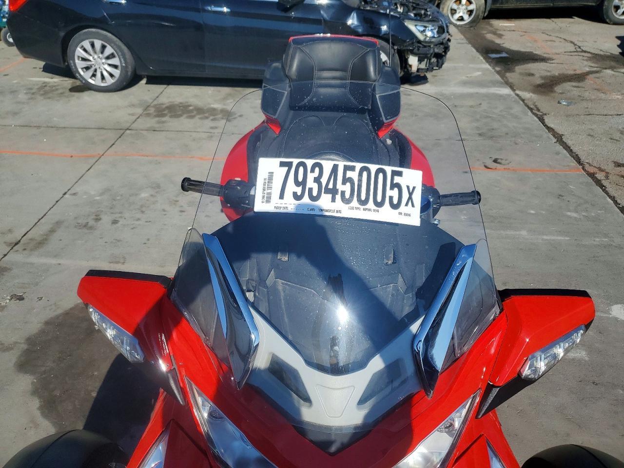 2012 Can-Am Spyder Roadster RTS