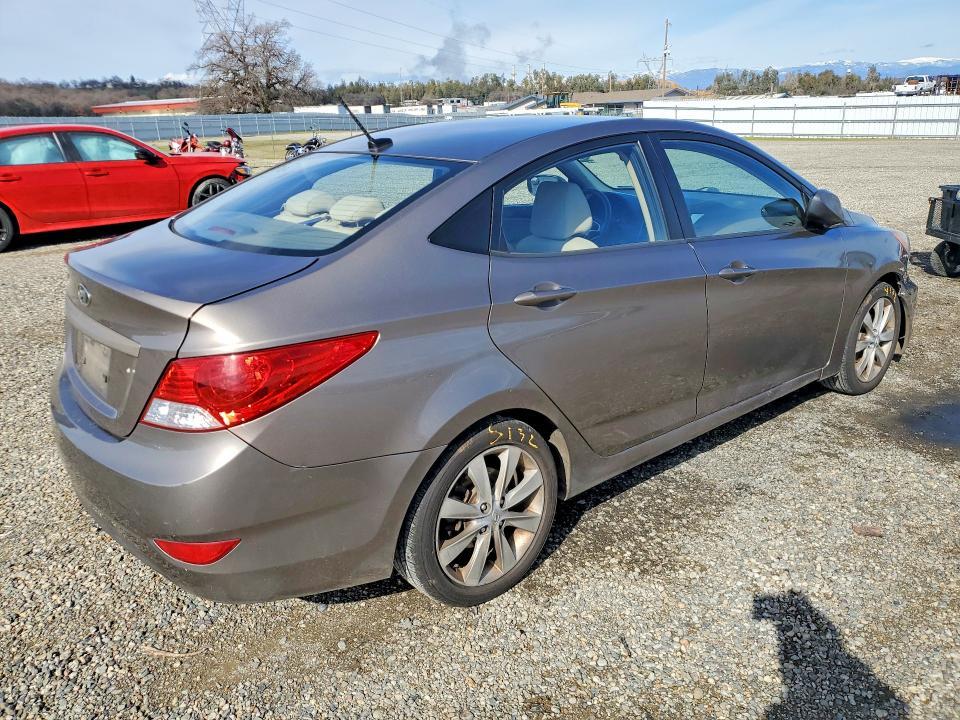 2012 Hyundai Accent gls