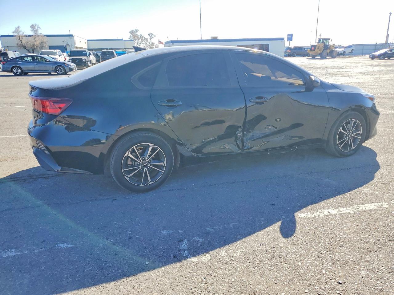 2023 KIA Forte lx