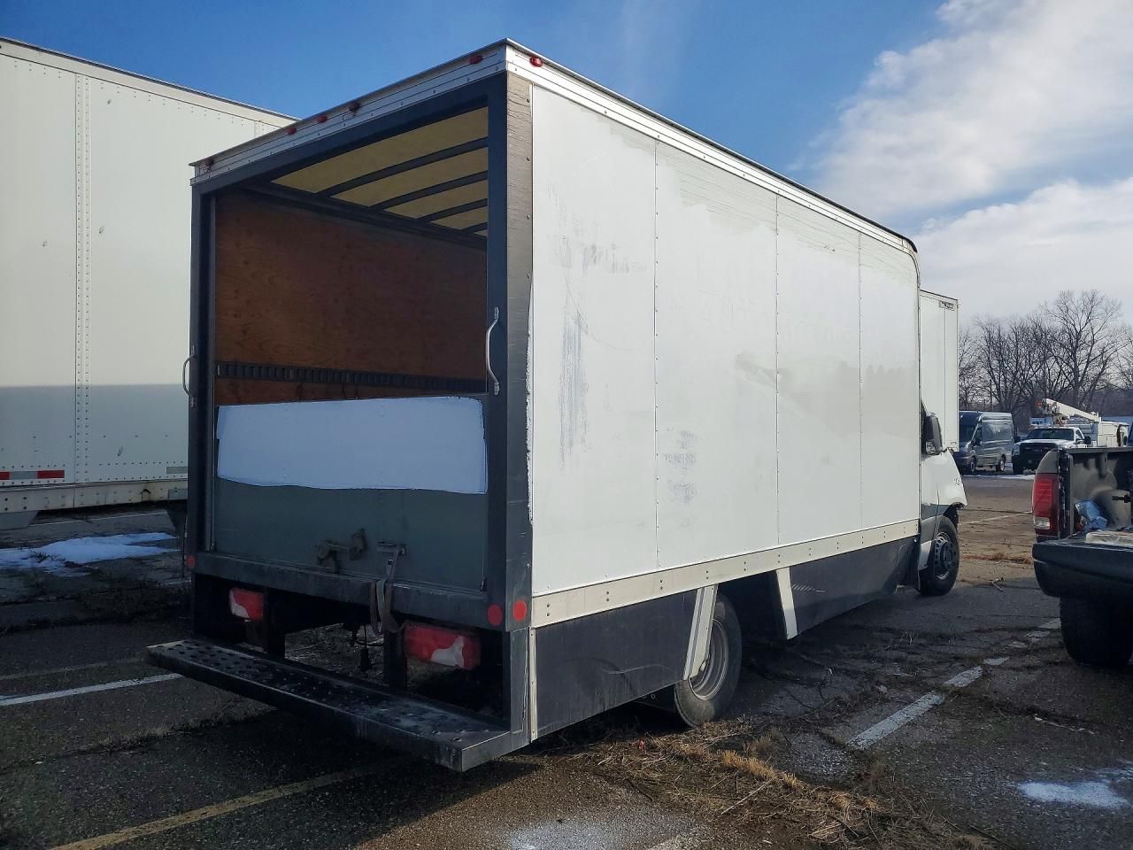 2021 Freightliner Sprinter Delivery Truck