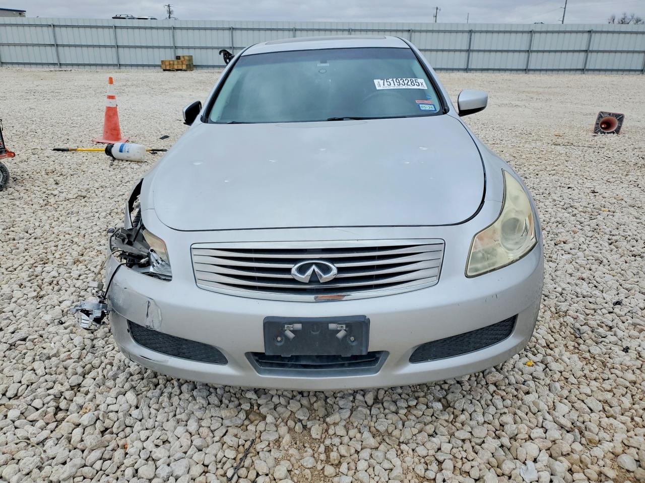 2009 Infiniti G37 Base