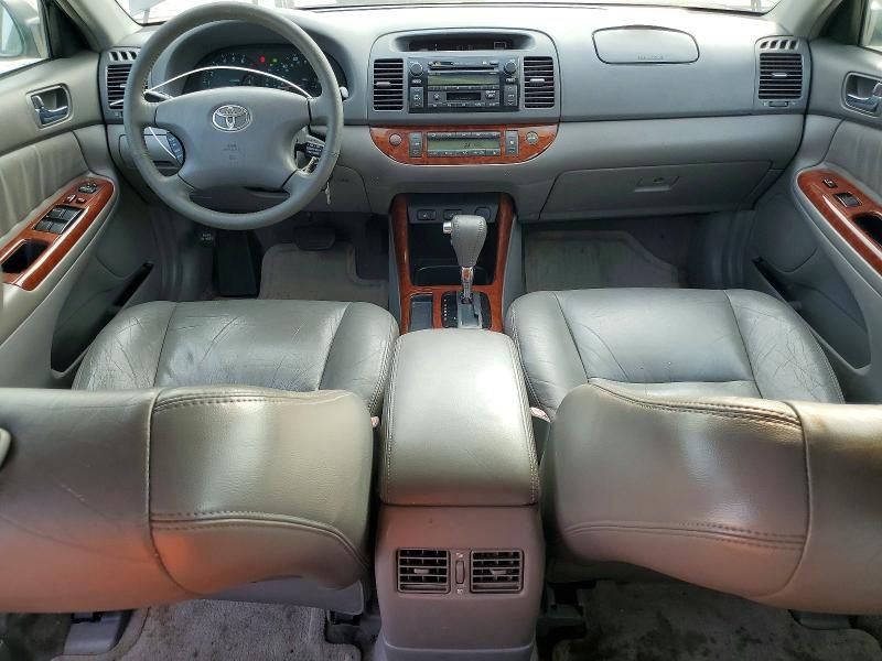2004 Toyota Camry xle V6