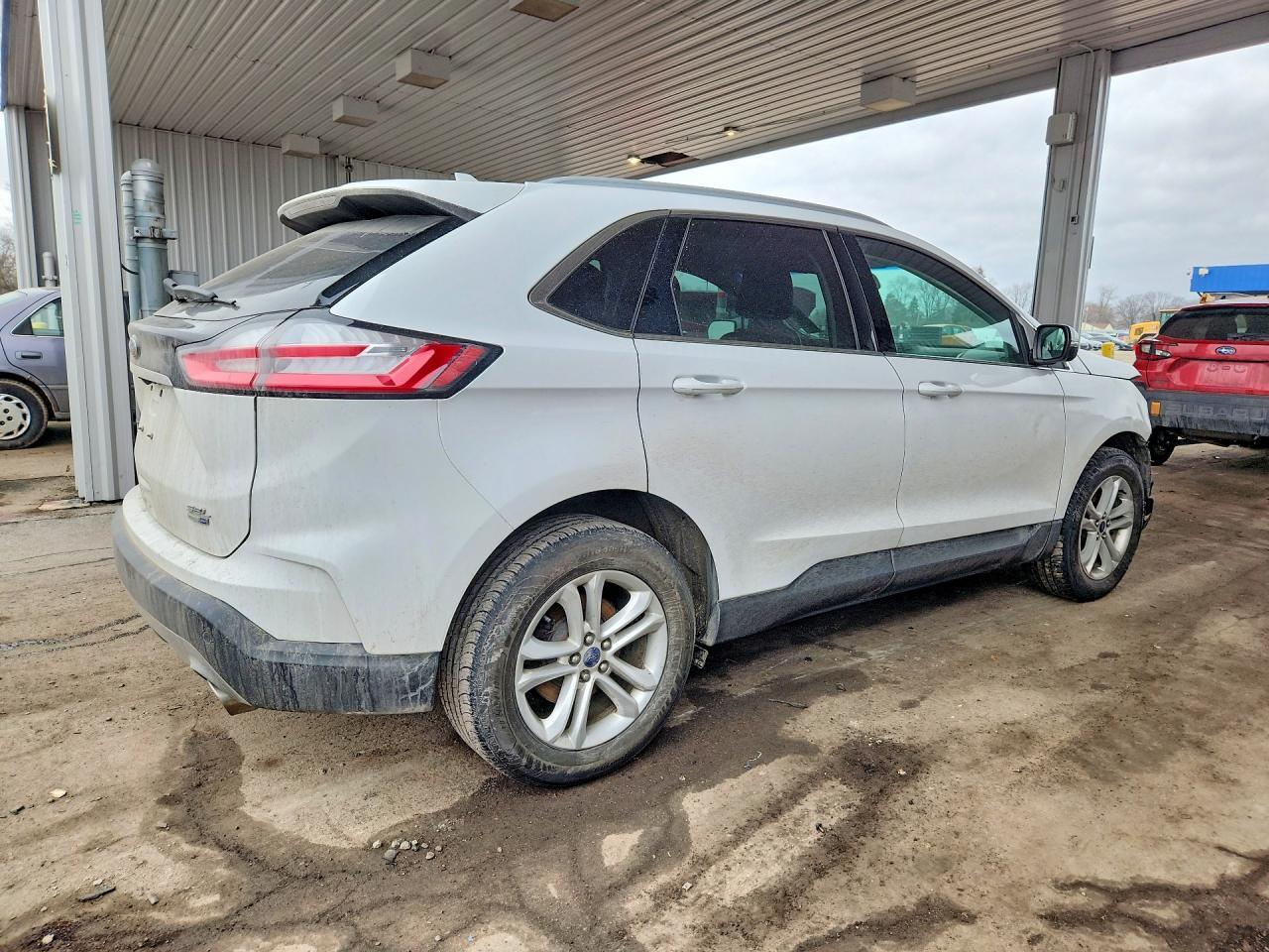 2020 Ford Edge sel