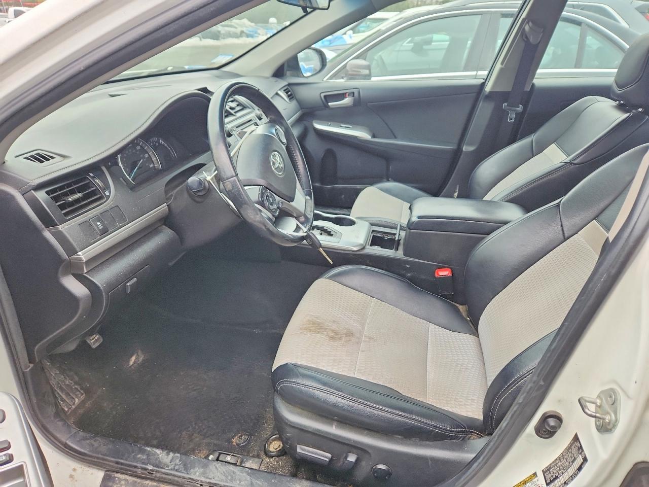 2014 Toyota Camry se