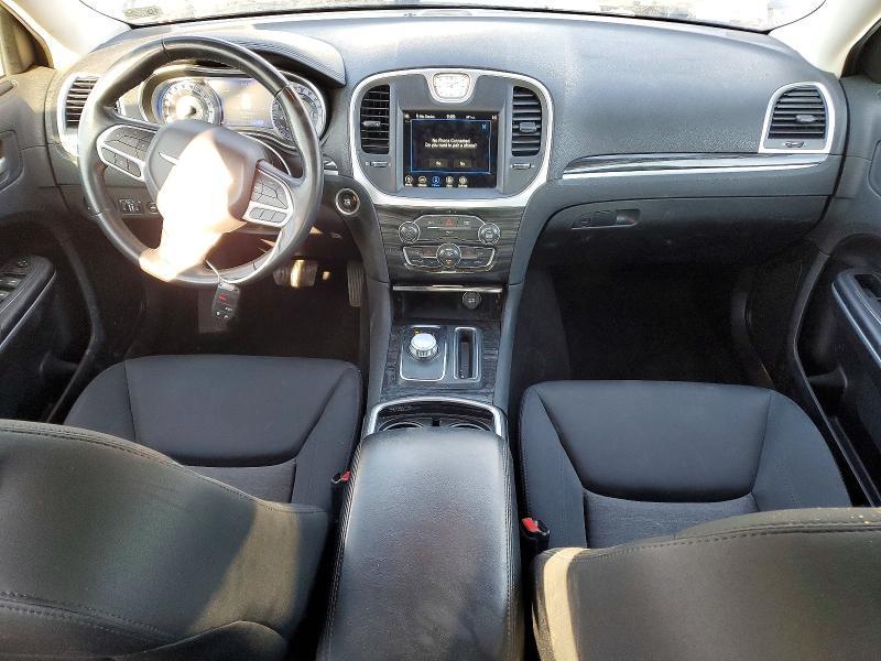 2022 Chrysler 300 Touring