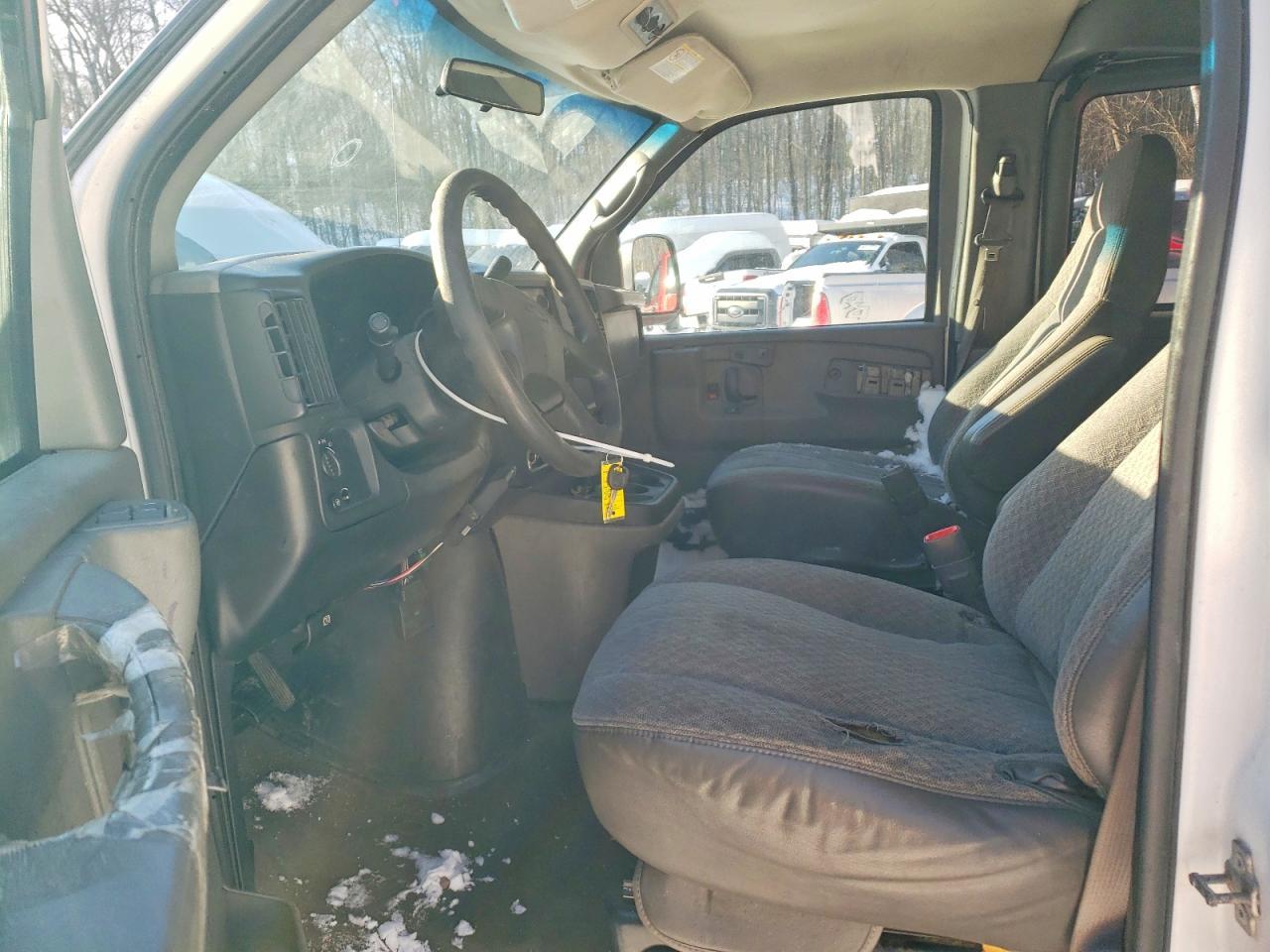2006 Chevrolet Express G3500 Delivery Van