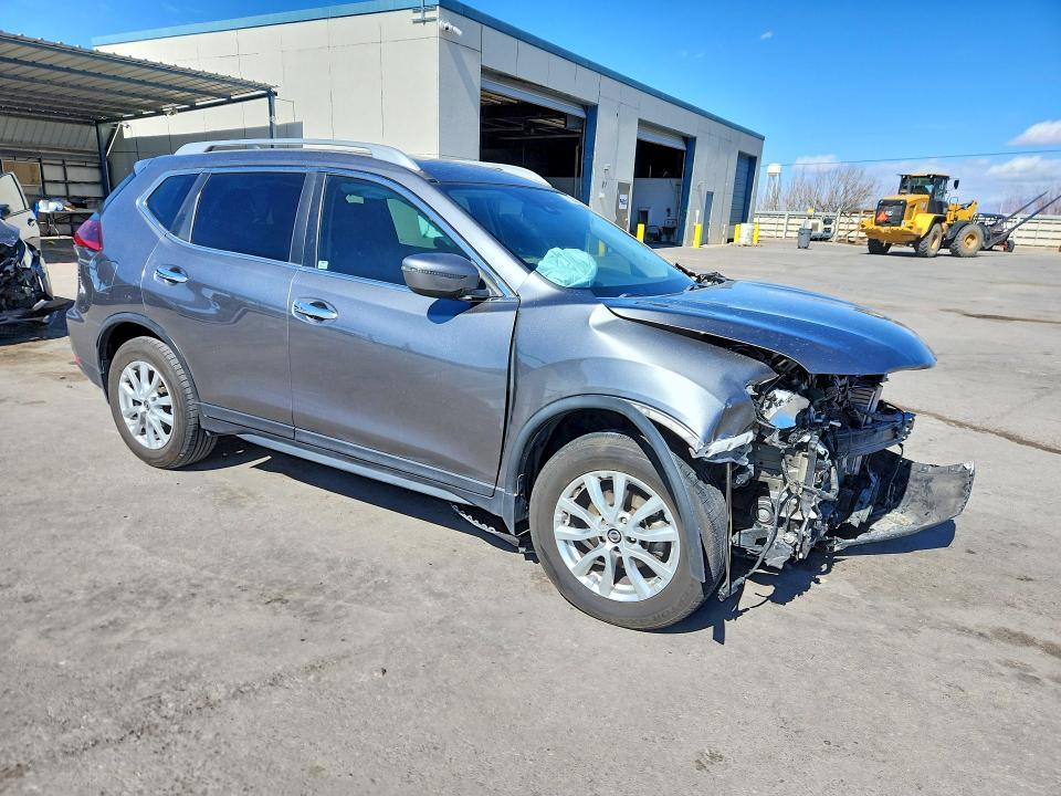 2019 Nissan Rogue sv