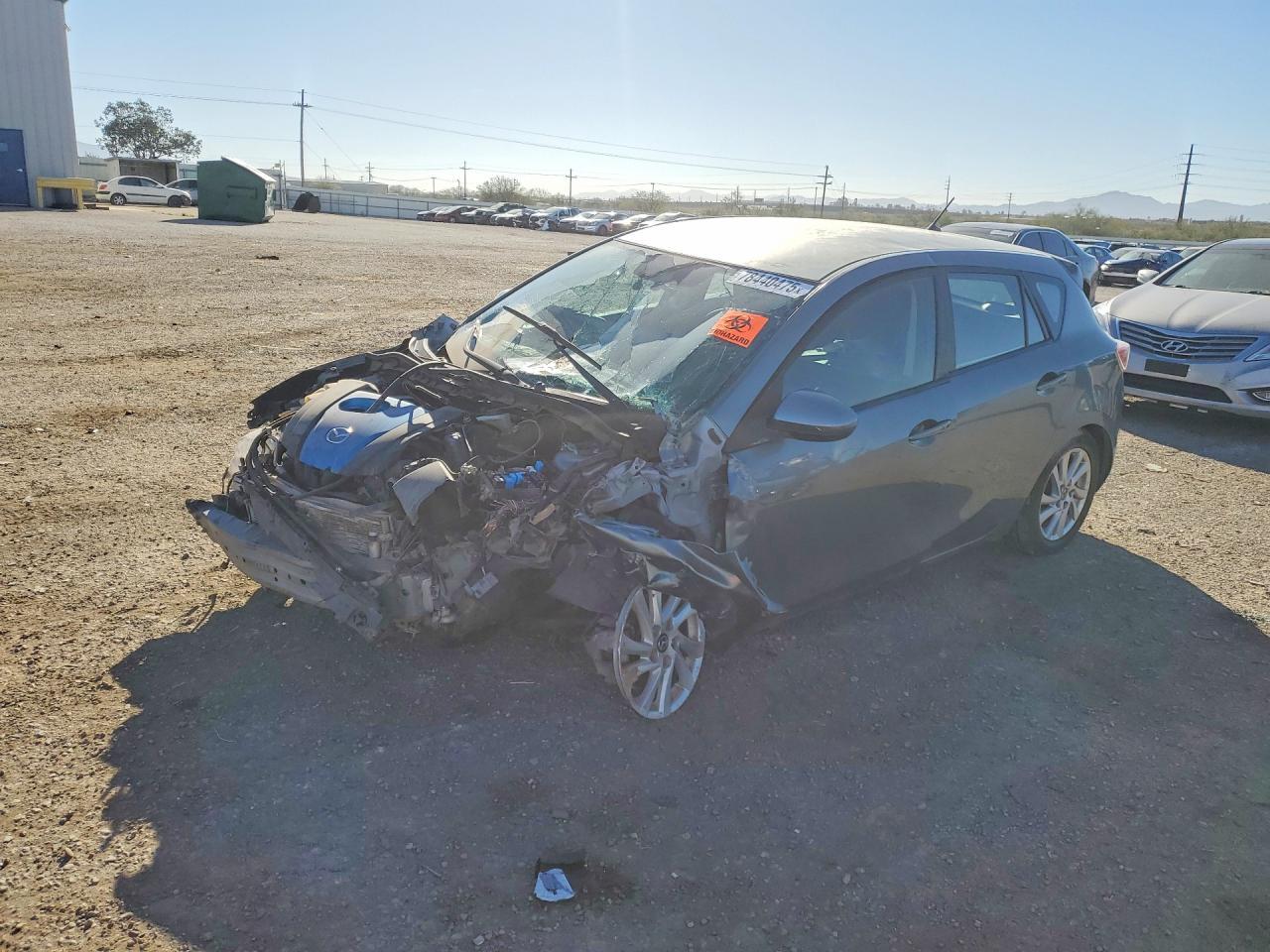2013 Mazda 3 I