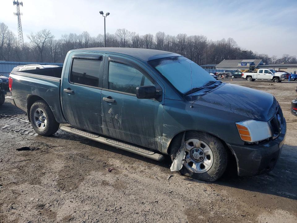 2004 Nissan Titan XE