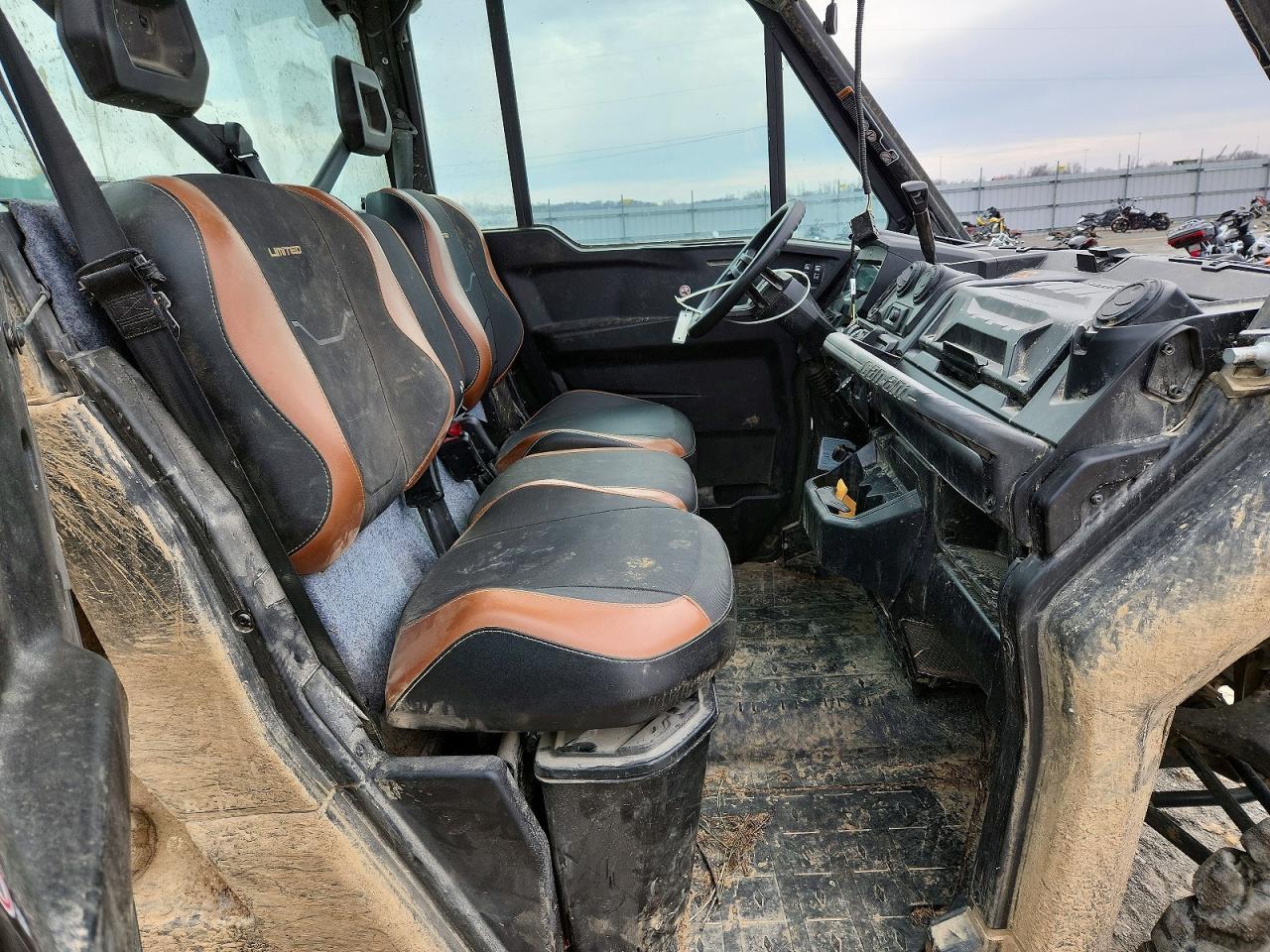 2024 Can-Am Defender HD10 Utility Vehicle