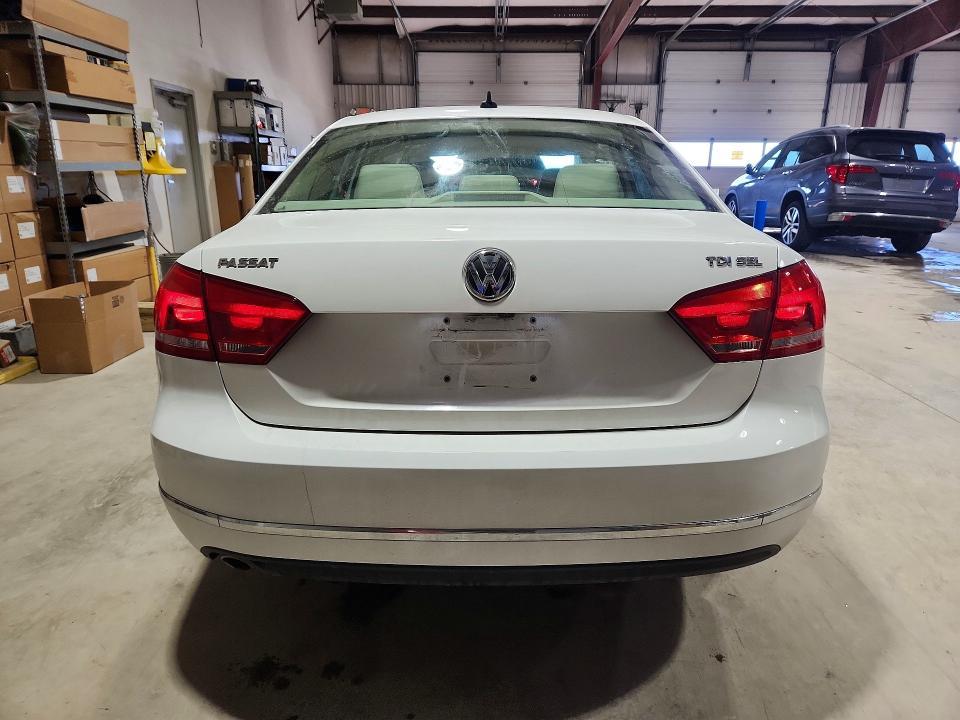 2015 Volkswagen Passat sel