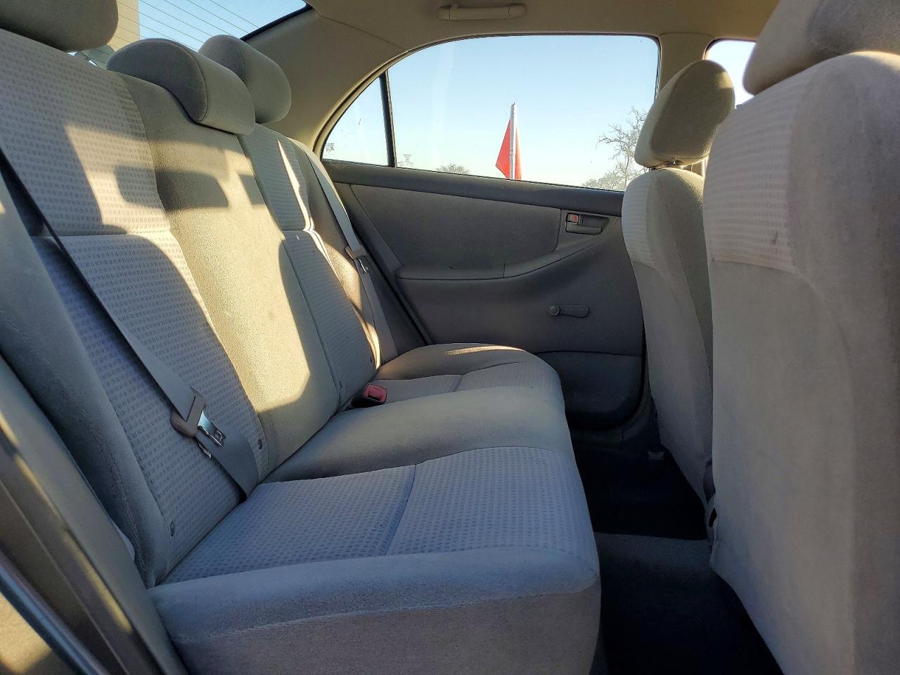 2005 Toyota Corolla ce