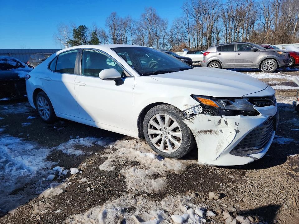 2020 Toyota Camry le
