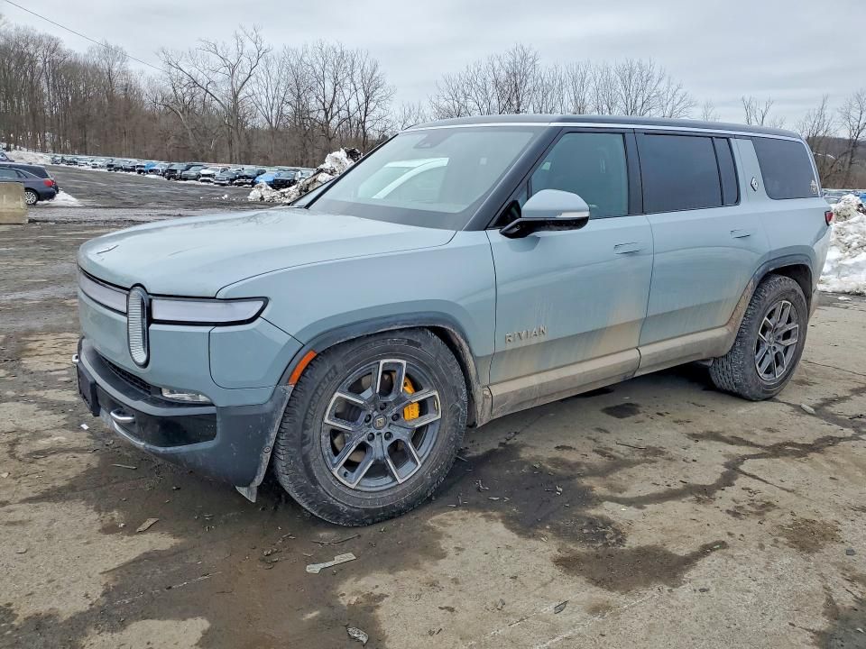 2023 Rivian R1S Adventure