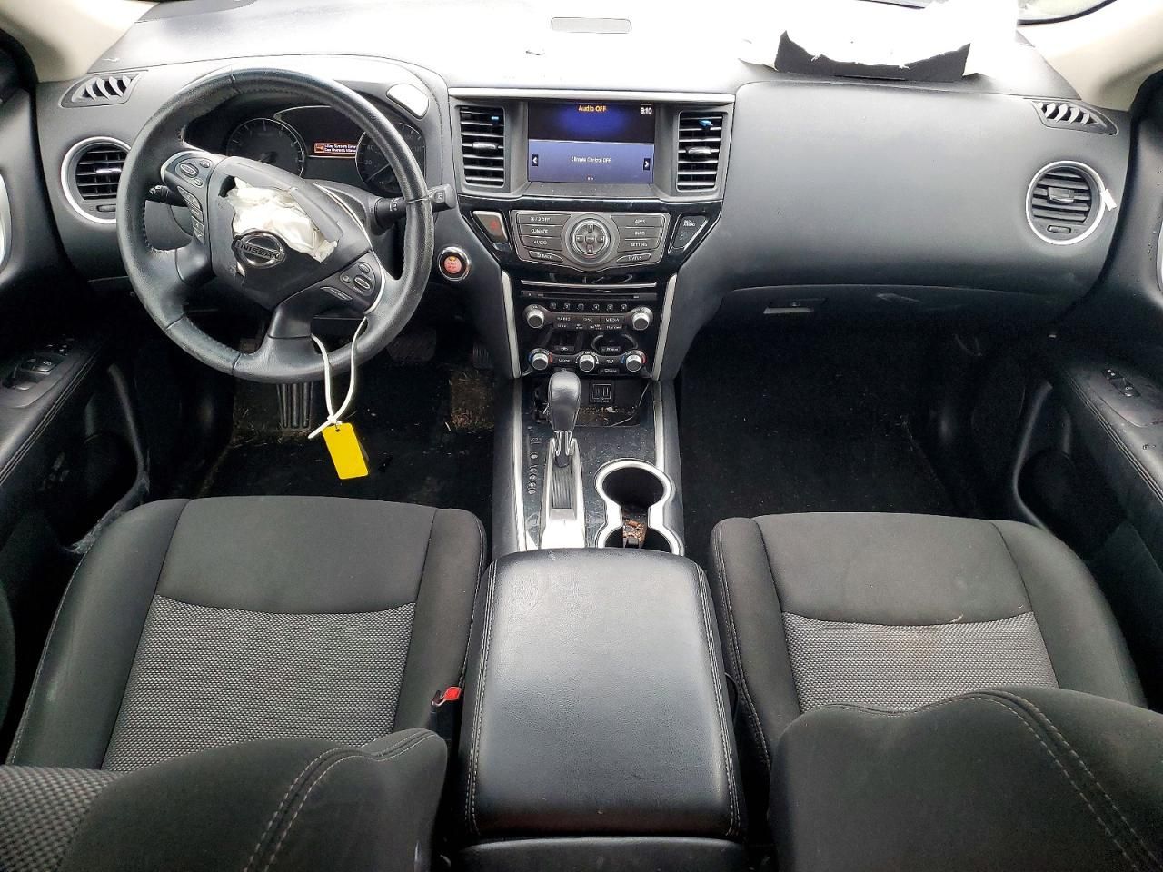 2020 Nissan Pathfinder sv