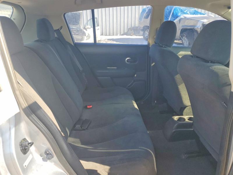 2012 Nissan Versa s