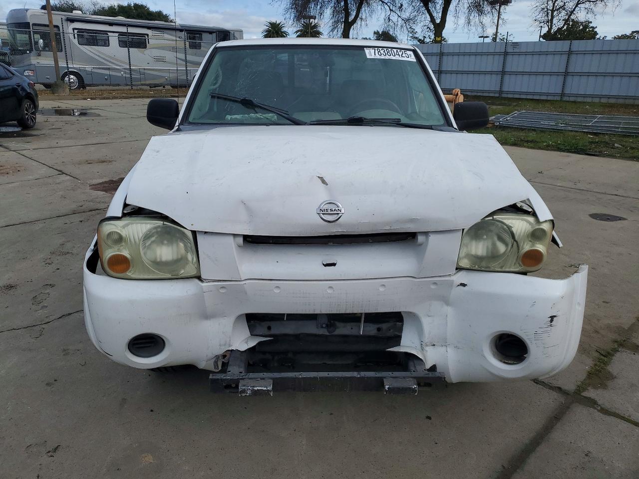 2004 Nissan Frontier Standard