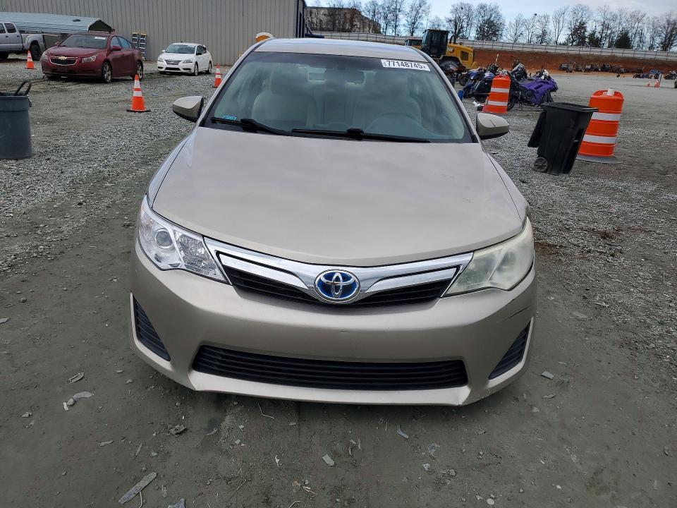 2013 Toyota Camry Hybrid