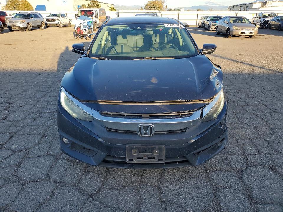 2017 Honda Civic Touring