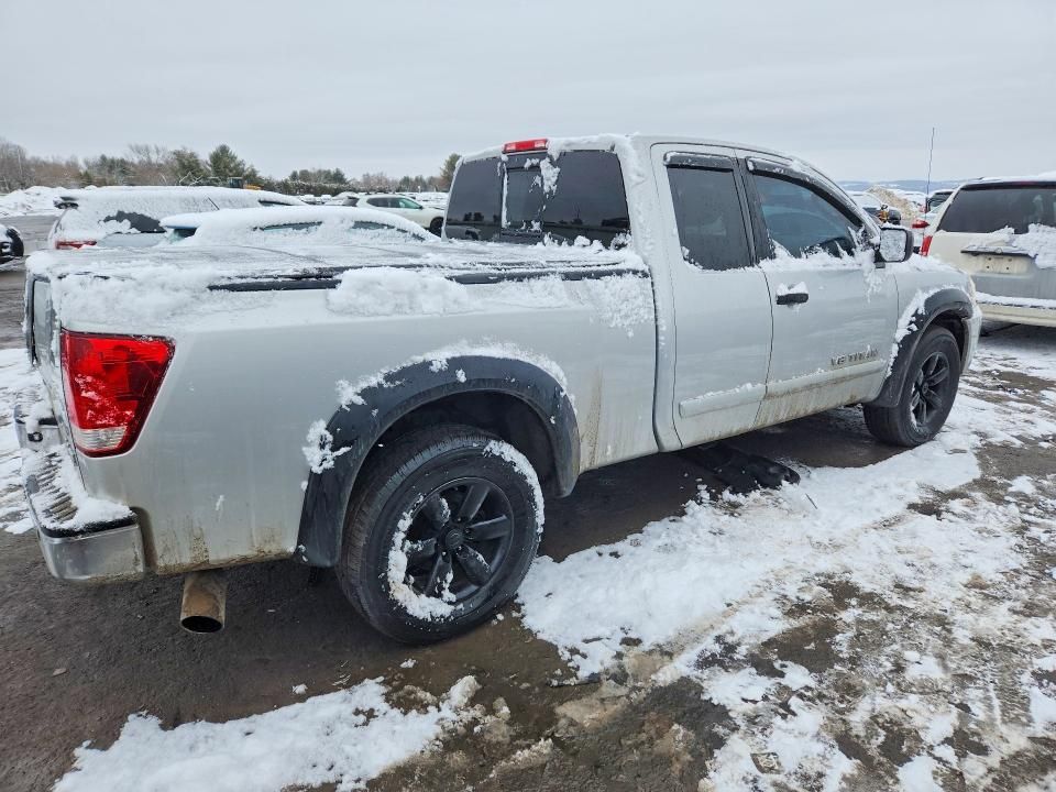 2010 Nissan Titan xe