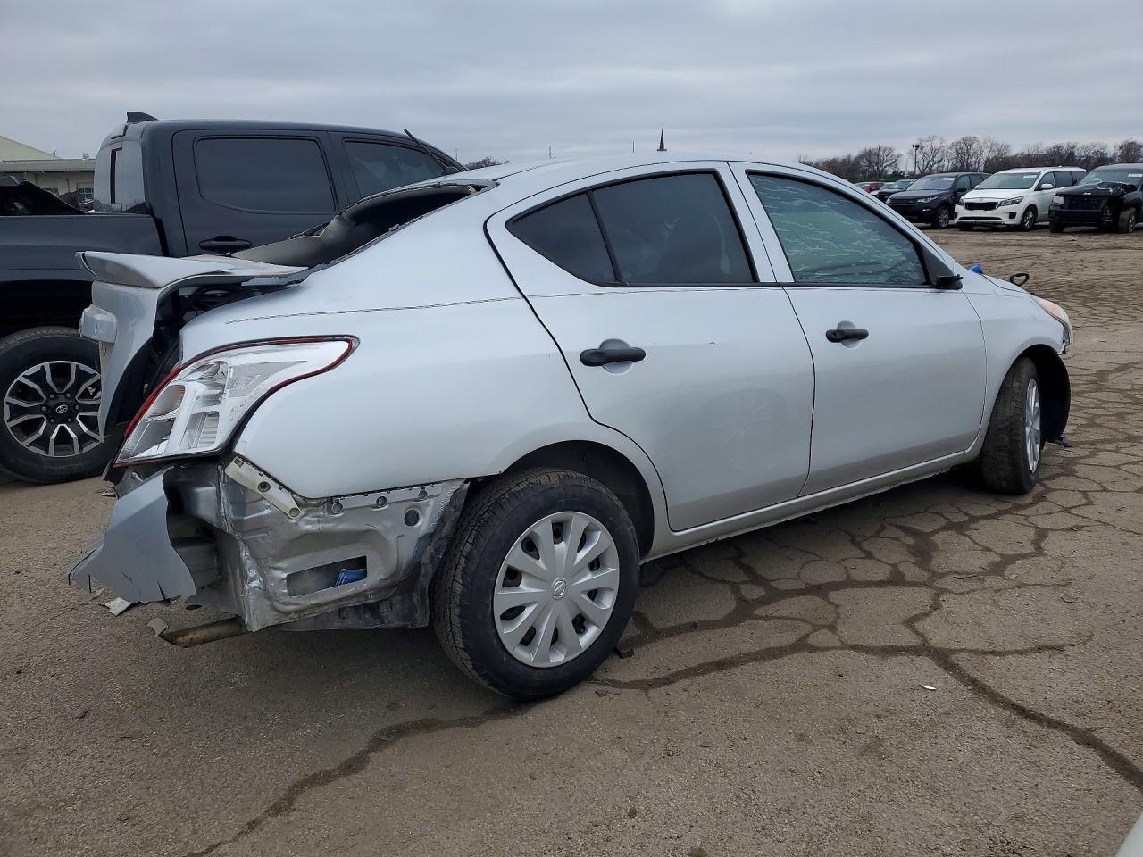 2017 Nissan Versa s