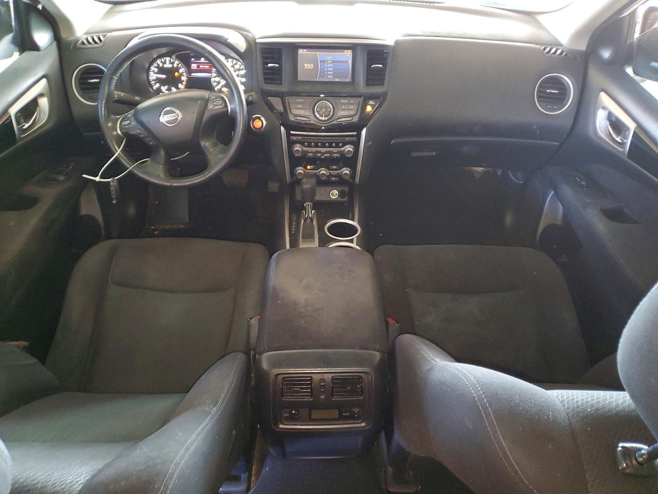 2016 Nissan Pathfinder