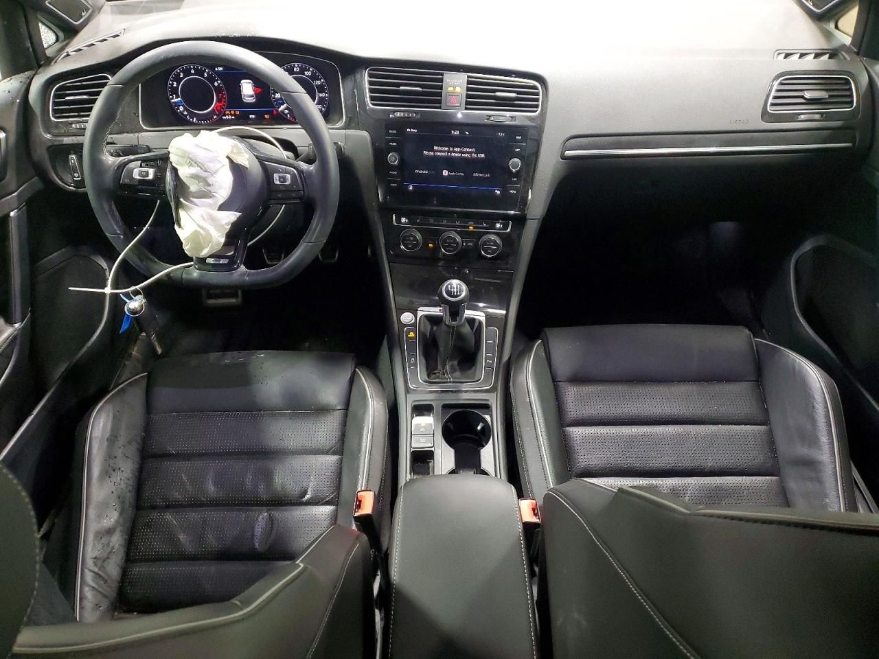 2018 Volkswagen Golf r