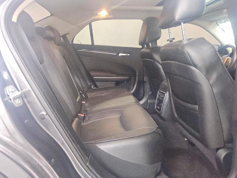 2018 Chrysler 300 Limited