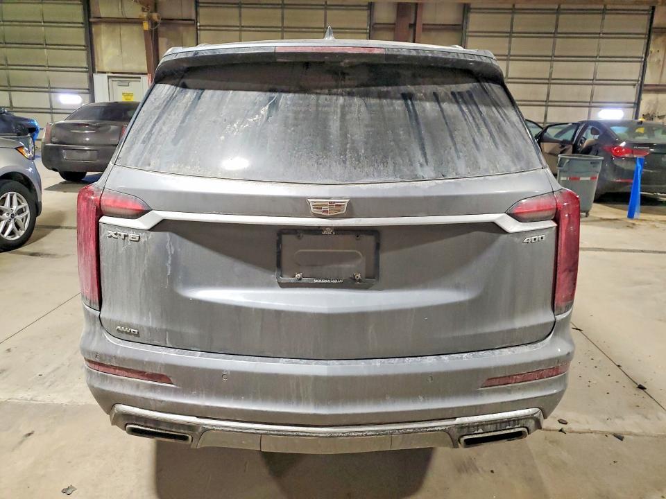 2021 Cadillac XT6 Premium Luxury