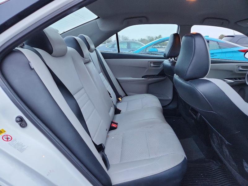 2017 Toyota Camry le