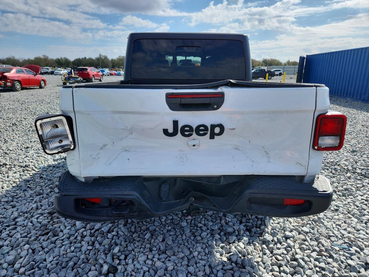 2022 Jeep Gladiator Sport