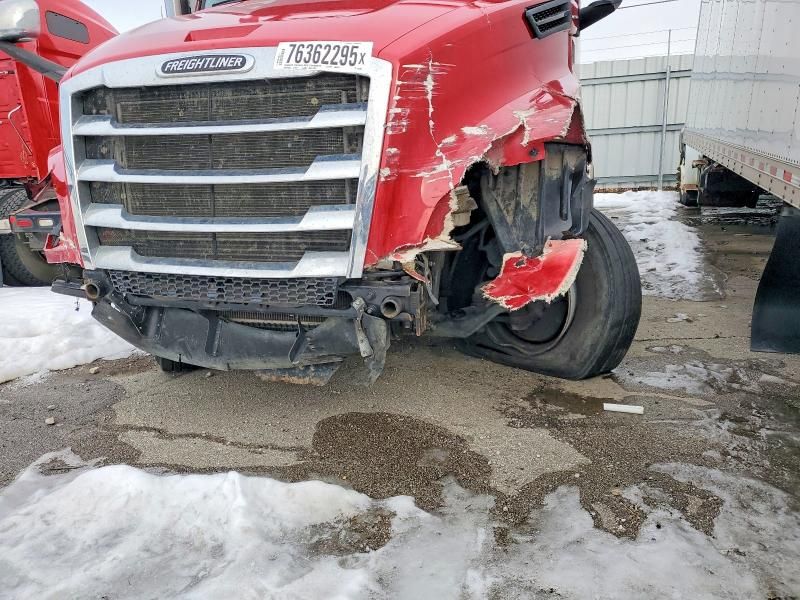 2021 Freightliner Cascadia 126 Semi Truck