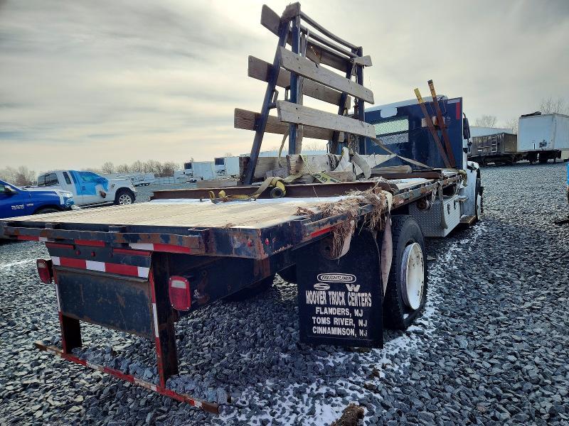2015 Freightliner Business Class M2 Flatbed Truck