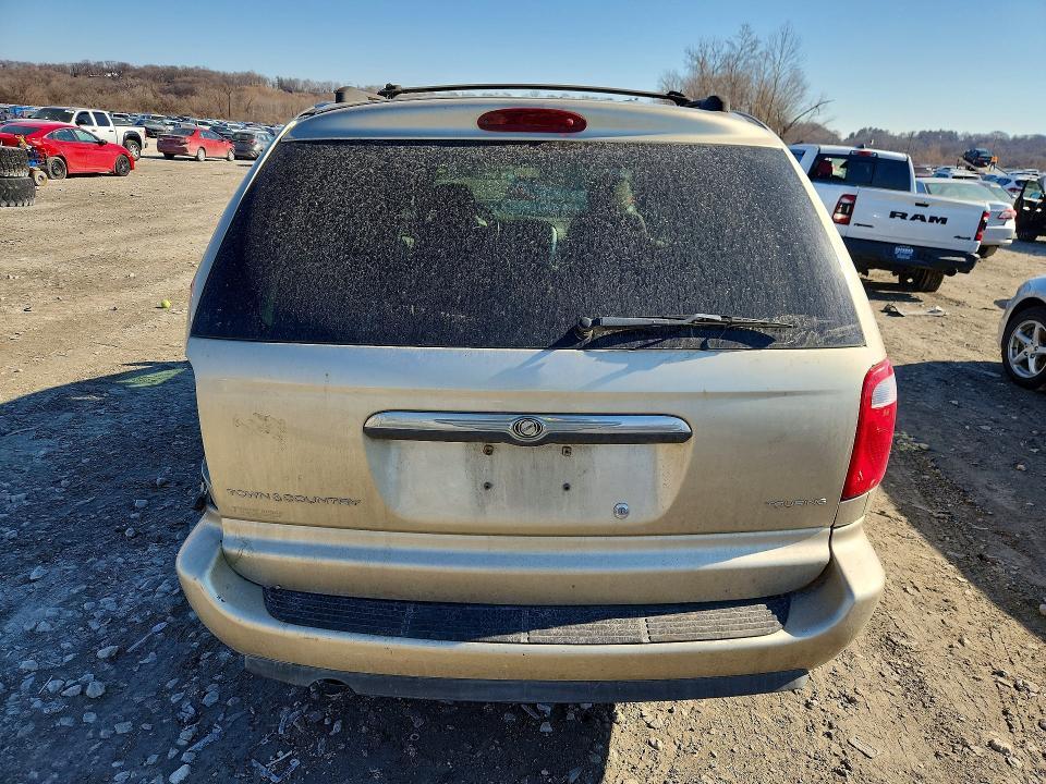 2005 Chrysler Town & Country Touring