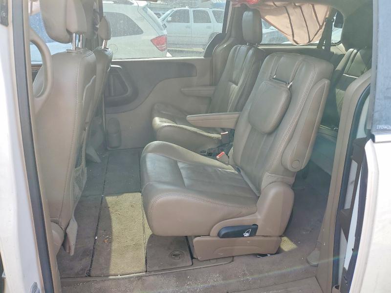 2012 Chrysler Town & Country Touring