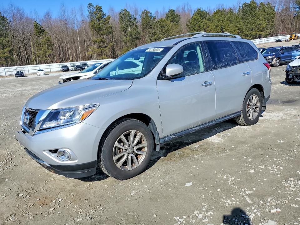 2015 Nissan Pathfinder s