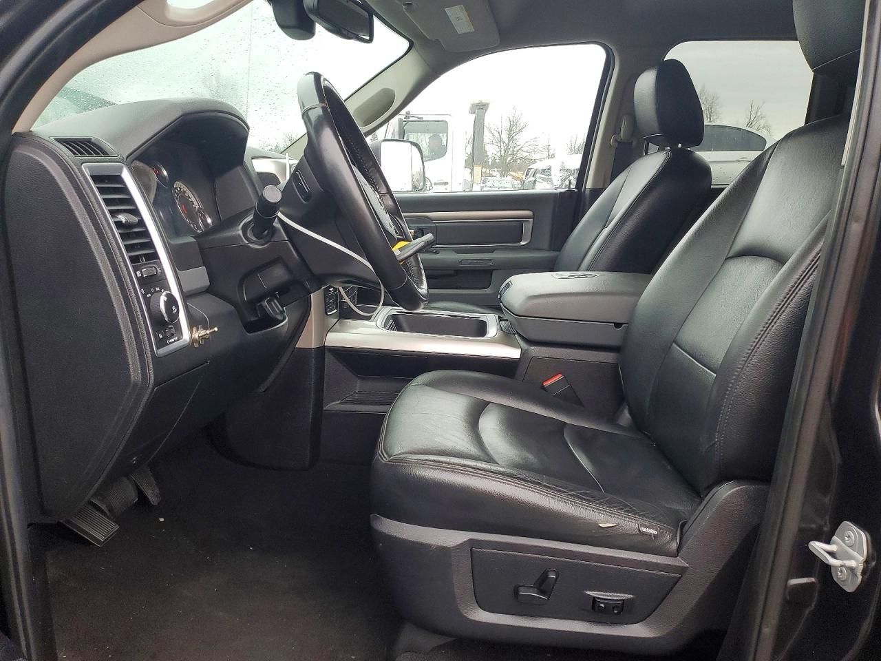 2016 Dodge RAM 1500 SLT