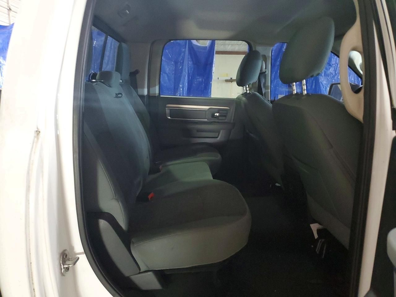 2016 Dodge Ram 1500 slt