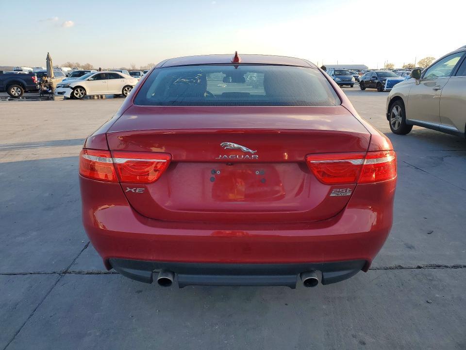 2018 Jaguar Xe Premium